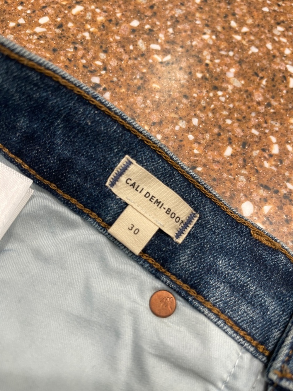Madewell Cali Demi Boot Jeans size 30 - Picture 6 of 7